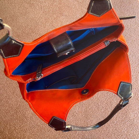 ❤️Reaction Kenneth Cole bright orange shoulder bag. - Picture 5 of 7